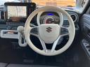握りやすく滑りにくいステアリング。操作もスムーズです!