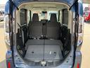 リヤシートも全車消毒済み。シートを倒すとゆったりとした室内空間に★レジャーにショッピングに大活躍!
