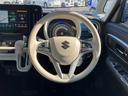 握りやすく滑りにくいステアリング。操作もスムーズです！