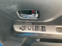 ターボ/後席両側スライドドア左電動/サポカー 衝突安全ボディ 衝突被害軽減システム オーディオレス アルミホイール ディスチャージヘッドランプ 本革ステアリング プッシュスタート オートエアコン シートヒーター 盗難防止システム(23枚目)