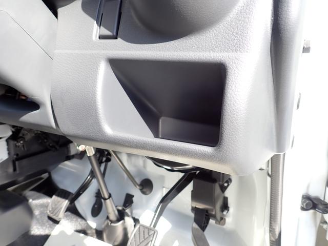 キャリイトラック KC エアコン・パワステ 7型 2WD 5速マニュアル セーフティサポート非装着車 キーレス パワーウィンドー オートライト リヤパーキングセンサー AM/FMラジオ 3方開(36枚目)