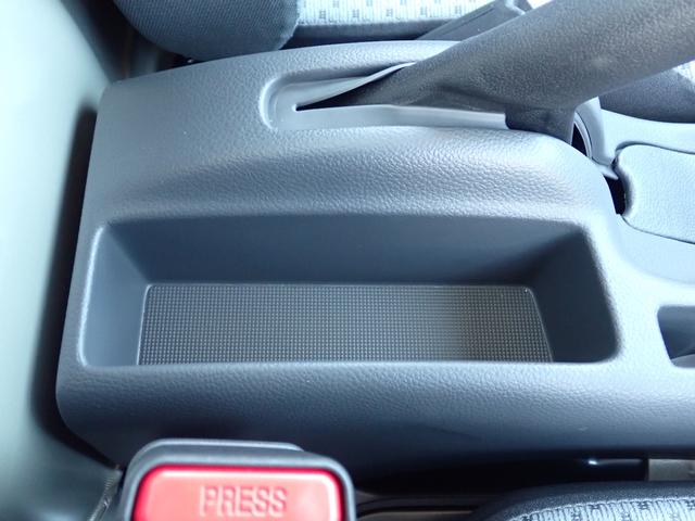 キャリイトラック KC エアコン・パワステ 7型 4WD セーフティサポート パートタイム4WD 5MT キーレス パワーウィンドー アイドリングストップ AM/FMラジオ 3方開(38枚目)