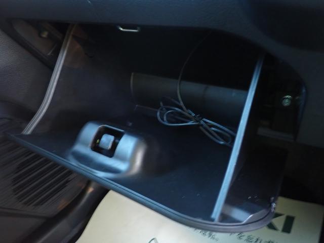 �O���[�u�{�b�N�X�B����������[�����Ă��܂��I���̒u����ɍ��邱�Ƃ�����܂���I