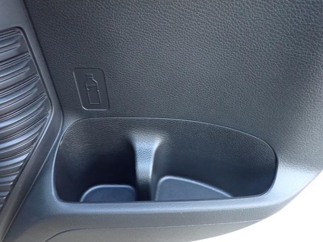 �����h�A���傫���J���̂ŏ��~��͂��₷���ł��B���[�|�P�b�g���y�b�g�{�g���z���_�[���t���Ă��܂��I