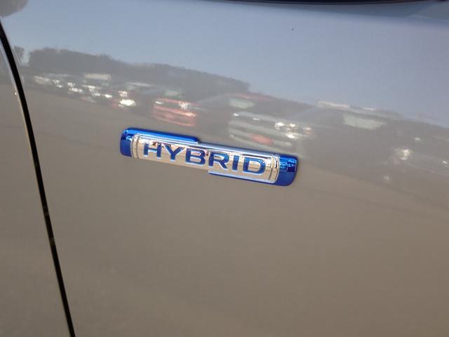 ワゴンＲスマイル ＨＹＢＲＩＤ　Ｘ　３型　全方位カメラ付ナビ　ドラレコ　特別仕様車「クリームコーデ」　スズキコネクト対応通信機　セーフティサポート　両側パワースライド　ＡＣＣ　ヘッドアップディスプレイ　ＬＥＤヘッド＆ポジション＆フォグ　電動パーキング＆ブレーキホールド（17枚目）