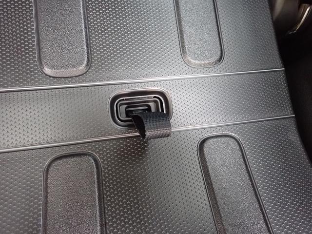 �����V�[�g�́A�׎���������X���C�h���삪�\�I�I�傫�ȉו����A�o�b�N�h�A���J���邾���ŃX���[�Y�ɍڂ����܂��i�O�Q�O�j