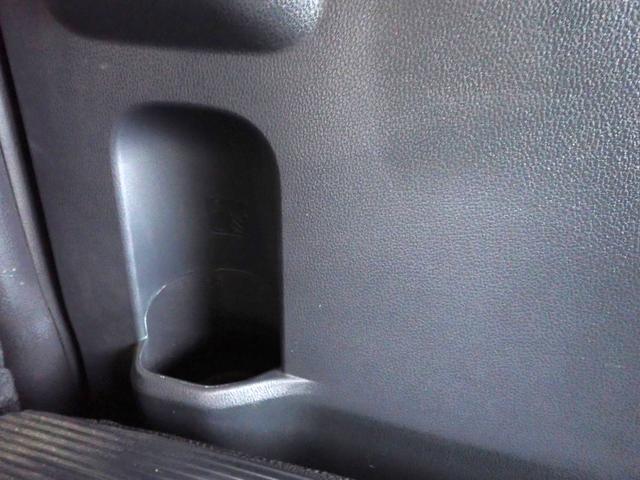 �����h�A�ɂ��T�O�O�����̃y�b�g�{�g��������g�h�����N�z���_�[�h���t���Ă��܂��I