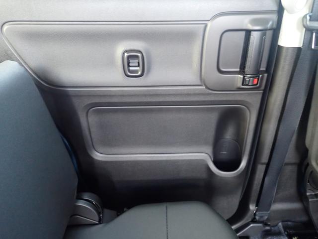 �����h�A�ɂ��T�O�O�����̃y�b�g�{�g��������g�h�����N�z���_�[�h���t���Ă��܂��I