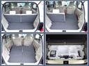 荷物の量や乗車人数によってアレンジできます!荷室の下は収納スペース&『パンク修理キット、ジャッキ、工具類』が入っています。