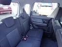 後部座席にも乗り心地が快適な素材を使用しています。是非一度ご来店いただき実際に座ってみてください♪