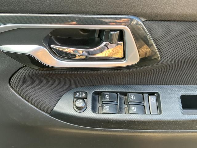 ムーヴ カスタム XリミテッドII SAIII ナビ・テレビ/Bluetooth接続/バックカメラ/全周囲カメラ/プッシュスタート/スマートキー/シートヒーター/オートエアコン/14インチアルミホイール(22枚目)