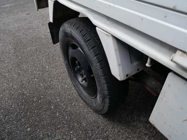 キャリイトラック ＫＣエアコン・パワステ　セレクト４ＷＤ　エアコン　パワーステアリング　ＣＤ　三方開　荷台ガード　荷台マット（14枚目）
