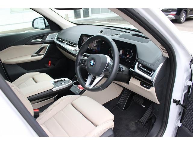 Ｘ１ ｘＤｒｉｖｅ　２０ｉ　ｘライン　認定中古車２年保証　ＡＩＳ車両品質評価書　純正ナビ　全周囲モニター　アクティブクルーズコントロール　電動トランク　ＬＥＤヘッドライト　１８インチＡＷ（15枚目）
