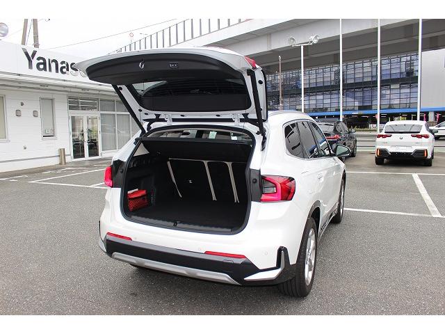 Ｘ１ ｘＤｒｉｖｅ　２０ｉ　ｘライン　認定中古車２年保証　ＡＩＳ車両品質評価書　純正ナビ　全周囲モニター　アクティブクルーズコントロール　電動トランク　ＬＥＤヘッドライト　１８インチＡＷ（27枚目）