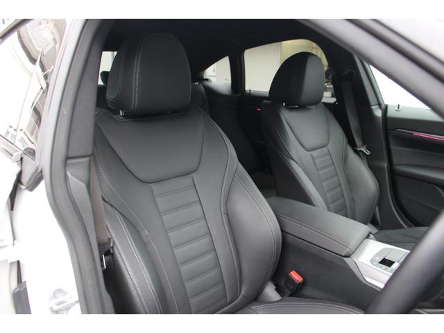 i4 eDrive 40 Mスポーツ EVモデル 充電コード付 認定中古車 AIS車両品質評価書付 弊社元試乗車 レザーシート LEDヘッドライト 純正ナビ 全周囲モニター 急速充電対応 CHAdeMO規格対応(15枚目)