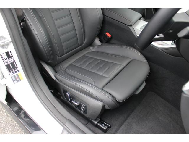 i4 eDrive 40 Mスポーツ EVモデル 充電コード付 認定中古車 AIS車両品質評価書付 弊社元試乗車 レザーシート LEDヘッドライト 純正ナビ 全周囲モニター 急速充電対応 CHAdeMO規格対応(16枚目)