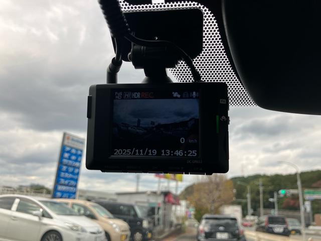 クラウンハイブリッド RS 純正ナビ テレビ バックカメラ 18インチアルミ 全方位カメラ 前後ドライブレコーダー 3眼LEDライト ETC パワーシート モデリスタエアロ ブラインドスポットモニター(51枚目)