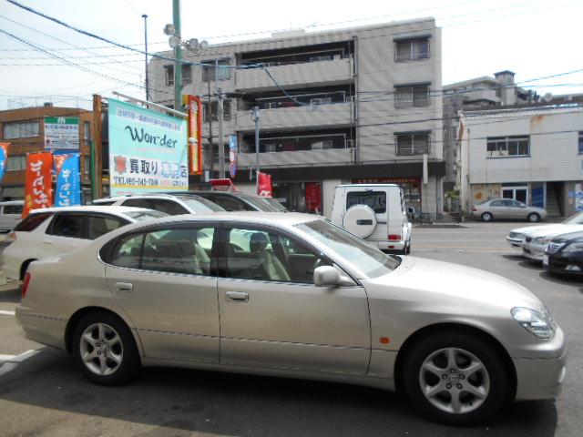 ご来店の際は前もって在庫の確認をお願い致します。常時在庫１００台以上、安心のワンオーナー車、下取り、買い取り車輌の在庫が多数あります☆