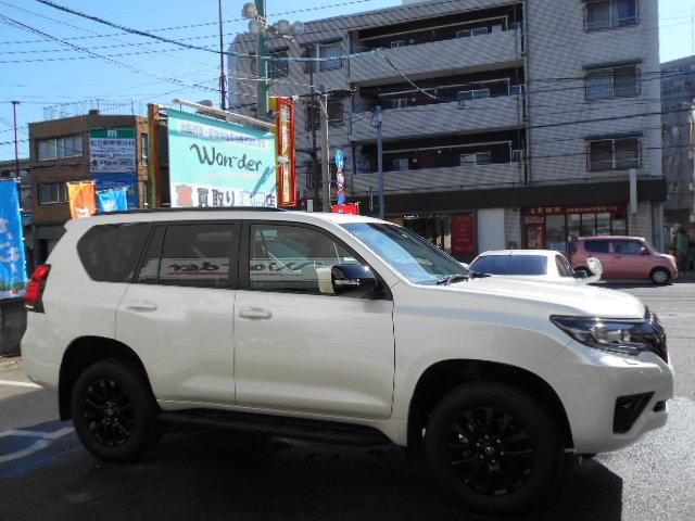 ランドクルーザープラド ＴＸ　Ｌパッケージ　７０ｔｈアニバーサリーリミテッド　４ＷＤ　ナビ　テレビ（6枚目）