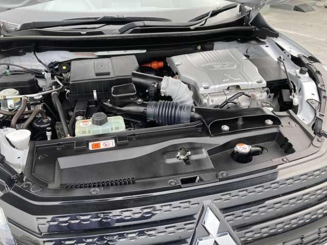 エクリプスクロスＰＨＥＶ Ｐ　ＬＤＷ　衝突被害軽減装置　ＡＣ１００Ｖ　レーダークルコン　オートハイビーム　フルセグＴＶ　アルミホイール　ＥＴＣ　メモリーナビ　バックカメラ　スマートキー　寒冷地仕様　アイドリングストップ　盗難防止（22枚目）