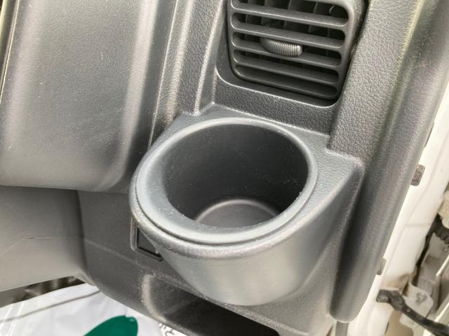 キャリイトラック ＫＣスペシャル　デュアルカメラサポート　ＡＣ　ＰＳ　パワーウィンド　エアバック　横滑り防止装置　オートハイビーム　車線逸脱防止　キーレス　ＡＢＳ　両席エアバッグ（25枚目）