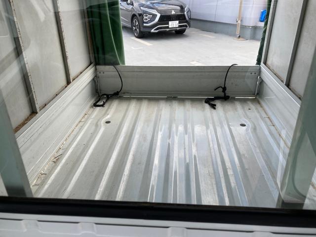 キャリイトラック ＫＣスペシャル　デュアルカメラサポート　ＡＣ　ＰＳ　パワーウィンド　エアバック　横滑り防止装置　オートハイビーム　車線逸脱防止　キーレス　ＡＢＳ　両席エアバッグ（52枚目）