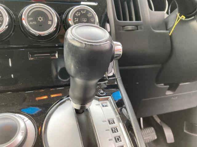 デリカD:5 D パワーパッケージ 両側PSD LEDヘッドランプ ナビTV DVD再生機能 パートタイム4WD キーフリー メモリナビ 3列シート ウォークスルー ETC車載器 アルミ Rカメラ 盗難防止システム シ-トヒ-タ-(11枚目)