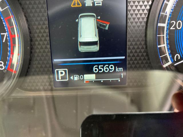 eKクロス T オートハイビーム ETC 前後ソナー 前席シートヒーター ナビTV インテリキー ターボ 盗難防止装置 Bカメラ ベンチシート ABS カーテンエアバック オートエアコン 横滑り防止装置 キーフリー(20枚目)