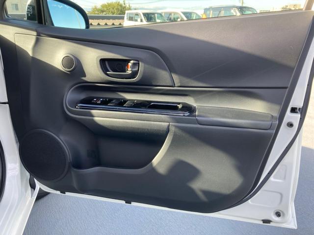 アクア Sスタイルブラック 車線逸脱アラート ECOモード バックモニタ- 地デジフルセグ ナビTV イモビライザー スマートキープッシュスタート ETC付き Wエアバッグ キーフリ メモリーナビゲーション ドラレコ付き ABS(34枚目)