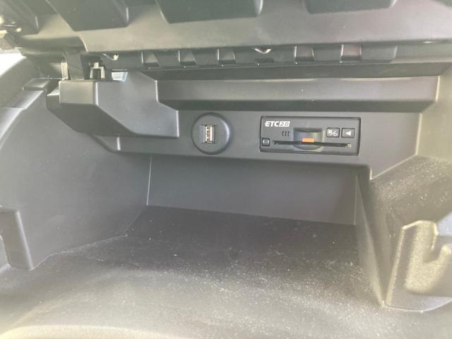 ソリオ ハイブリッドMX Wエアバック パークセンサー メモリ-ナビ Rカメラ アダプティブクルーズ キーレス フルセグTV フルオートエアコン フルフラット オートマチックハイビーム 盗難警報装置 ドライブレコーダー ABS(10枚目)