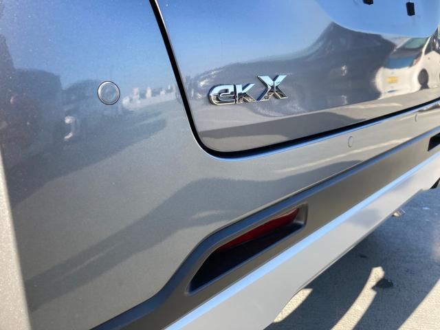 前後にはコーナーセンサーがあるので万が一の時音で知らせてくれるので安心です。