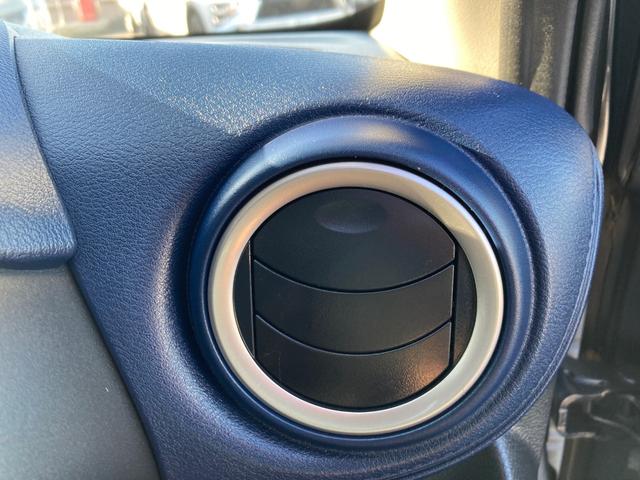 寒い時にはこの様に風が出ないように蓋ができます。