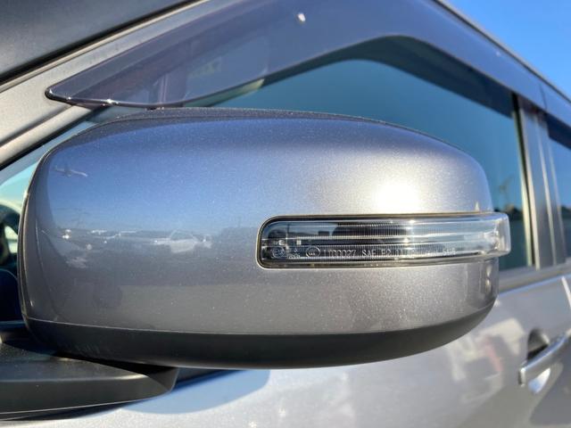 ウィンカー付きドアミラー！周りにも分かりやすくて事故防止に役立ちます。