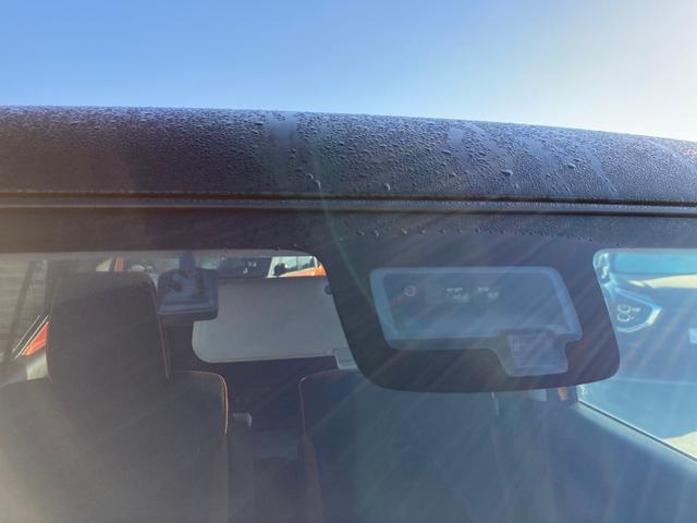 ������̎����S�̏Փˌy���J�������t���Ă��܂��B