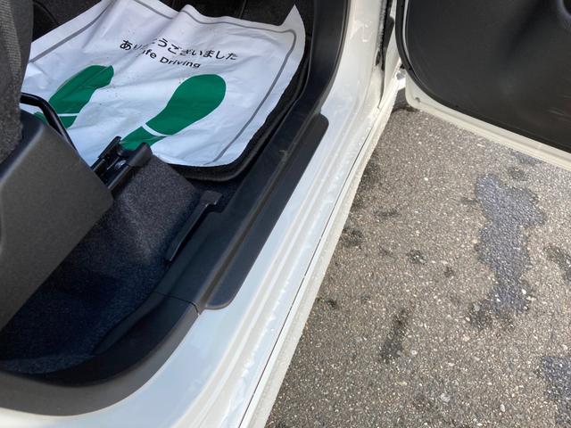 デリカＤ：２ ハイブリッドＭＺ　オートハイビーム　衝突被害軽減ブレーキ　アダプティブクルーズコントロール　スマートキー＆プッシュスタート　両側パワースライドドア　フルセグＴＶ　ＤＶＤ　シートヒーター　ナビＴＶ　コーナーセンサー（26枚目）