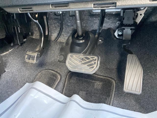 デリカＤ：２ ハイブリッドＭＺ　オートハイビーム　衝突被害軽減ブレーキ　アダプティブクルーズコントロール　スマートキー＆プッシュスタート　両側パワースライドドア　フルセグＴＶ　ＤＶＤ　シートヒーター　ナビＴＶ　コーナーセンサー（27枚目）