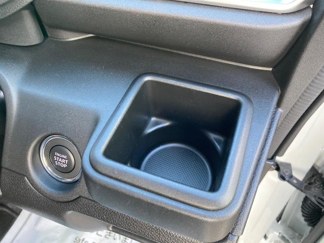 デリカＤ：２ ハイブリッドＭＺ　オートハイビーム　衝突被害軽減ブレーキ　アダプティブクルーズコントロール　スマートキー＆プッシュスタート　両側パワースライドドア　フルセグＴＶ　ＤＶＤ　シートヒーター　ナビＴＶ　コーナーセンサー（33枚目）