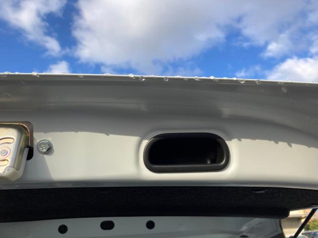 デリカＤ：２ ハイブリッドＭＺ　オートハイビーム　衝突被害軽減ブレーキ　アダプティブクルーズコントロール　スマートキー＆プッシュスタート　両側パワースライドドア　フルセグＴＶ　ＤＶＤ　シートヒーター　ナビＴＶ　コーナーセンサー（48枚目）