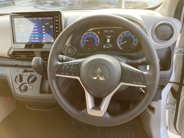 eKワゴン M オートハイビーム 踏み間違い防止アシスト 車線逸脱警報 イモビライザー ナビTV ETC パワーウィンドウ フルセグ Pセンサー マニュアルエアコン バックカメラ キーレスエントリー ASC パワステ(7枚目)