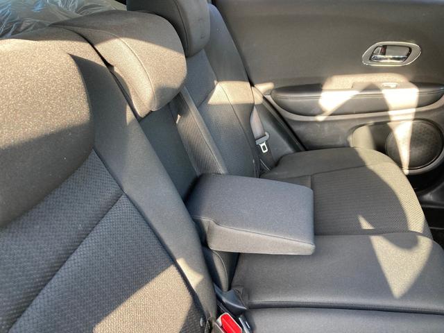 ヴェゼル X・ホンダセンシング ワンセグ Rカメラ Wエアバッグ アクティブクルーズコントロール オートエアコン 衝突軽減ブレ-キ パワステ Dレコ アルミ スマートキーシステム 横滑り防止機能 パワーウインドウ TVナビ ABS(20枚目)