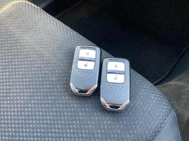 ヴェゼル X・ホンダセンシング ワンセグ Rカメラ Wエアバッグ アクティブクルーズコントロール オートエアコン 衝突軽減ブレ-キ パワステ Dレコ アルミ スマートキーシステム 横滑り防止機能 パワーウインドウ TVナビ ABS(60枚目)