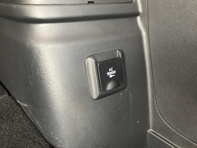 �g�����N���[���ɂ��P�O�O�u�d�����t���Ă��܂��B