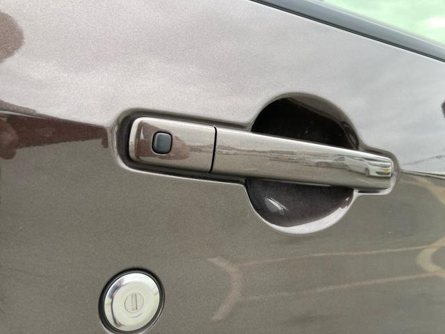 ｅＫワゴン Ｇ　衝突軽減ブレーキ　前席シートヒーター　クリアランスソナー　ＥＴＣ　全周囲カメラ　スマートキー　アイドリングストップ　ベンチシート　バックカメラ　オートエアコン　盗難警報装置　パワーステアリング　ＡＢＳ（66枚目）