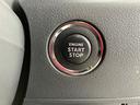 キーレスをお持ちであればエンジンスタートはこのボタンを押すだけです。バックなどから出す必要もなく便利ですよ!