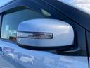 電動格納ドアミラーです。狭い道の離合時は必ず役に立ちますよ。