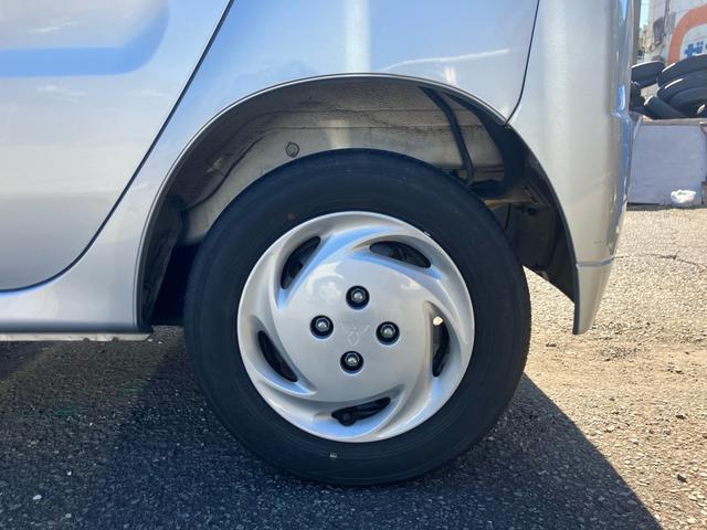 トッポ M キーレスエントリー 盗難防止システム 衝突安全ボディ CD再生可能 フルフラット パワーステアリング(16枚目)