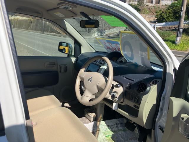 eKワゴン M ナビ テレビ タイミングベルト交換済 キーレスエントリー 盗難防止システム 衝突安全ボディ CD再生可能 エアコン(27枚目)