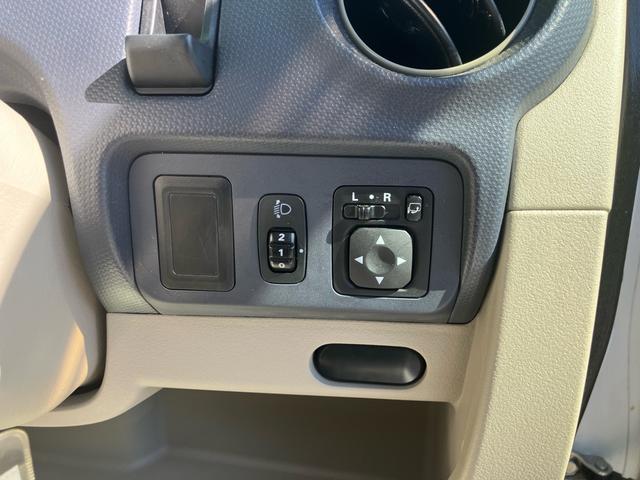 eKワゴン M ナビ テレビ タイミングベルト交換済 キーレスエントリー 盗難防止システム 衝突安全ボディ CD再生可能 エアコン(30枚目)