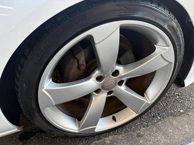 Ａ６アバント ２．８ＦＳＩクワトロ（18枚目）