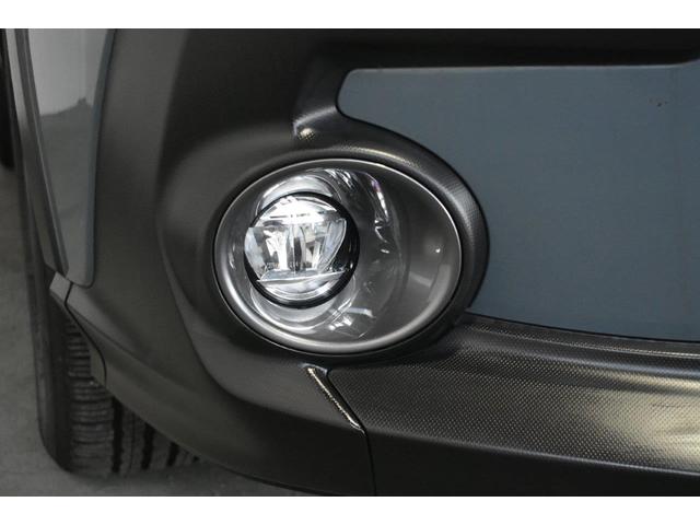 クロストレック リミテッド ワンオーナー車 A型モデル フロントカメラ・両サイドカメラ・デジタルマルチビューモニター・オート機能付エアコン・パドルシフト機能・フロントシート&ステアリングヒーター・18インチアルミホイール(13枚目)